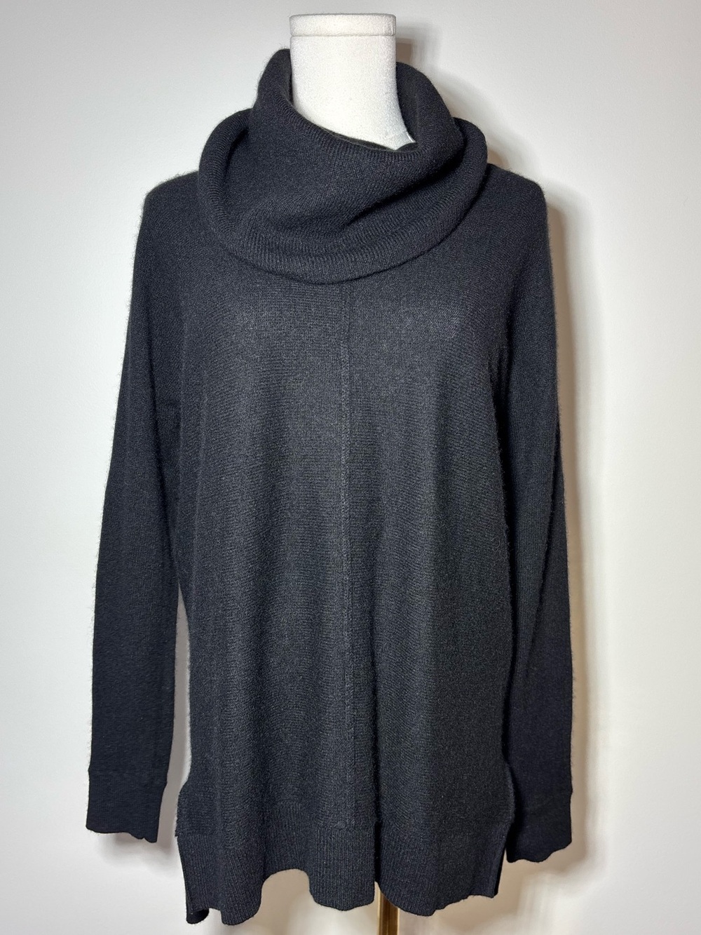 C by Bloomingdale’s 100% 2-PLY Cashmere Sweater